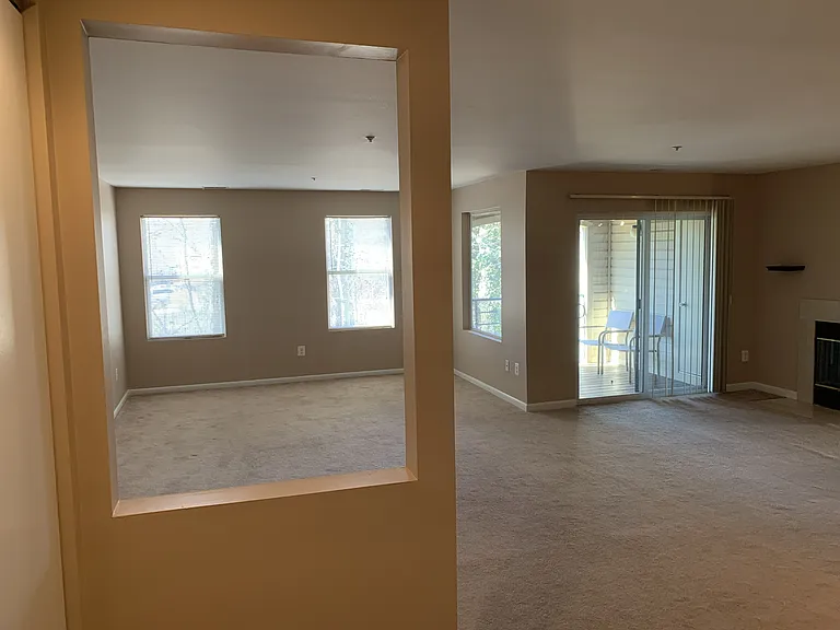 40 Hearthstone Ct #G — Photo 2