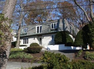 84 Naugus Ave, Marblehead, MA 01945