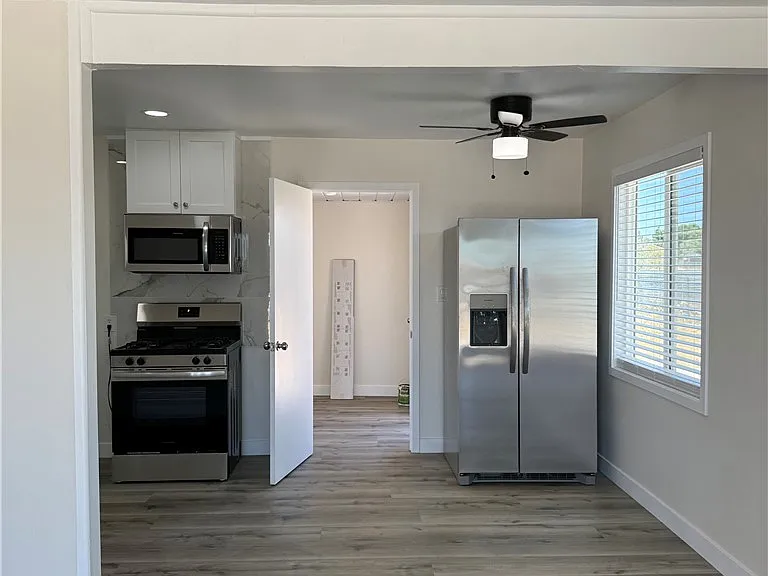 9966 Locust Ave — Photo 6