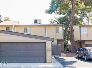 4058 Village Sq, Paradise, NV 89121