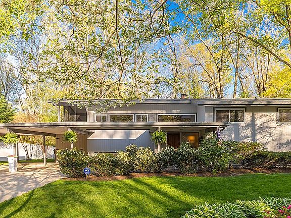 2nd image of 3603 Prince William Dr