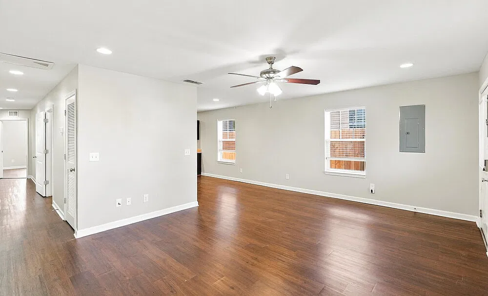 4 bed, 2.0 bath, 1540 sqft, $2,315 — Photo 3