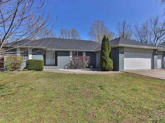 2nd image of 618 S Barwick Pl