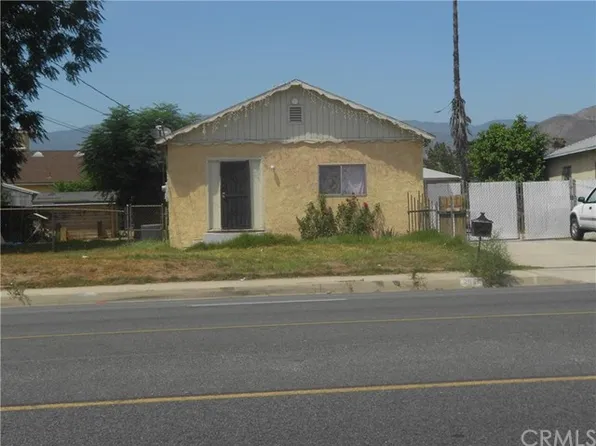 2644 Pacific St, Highland, CA 92346