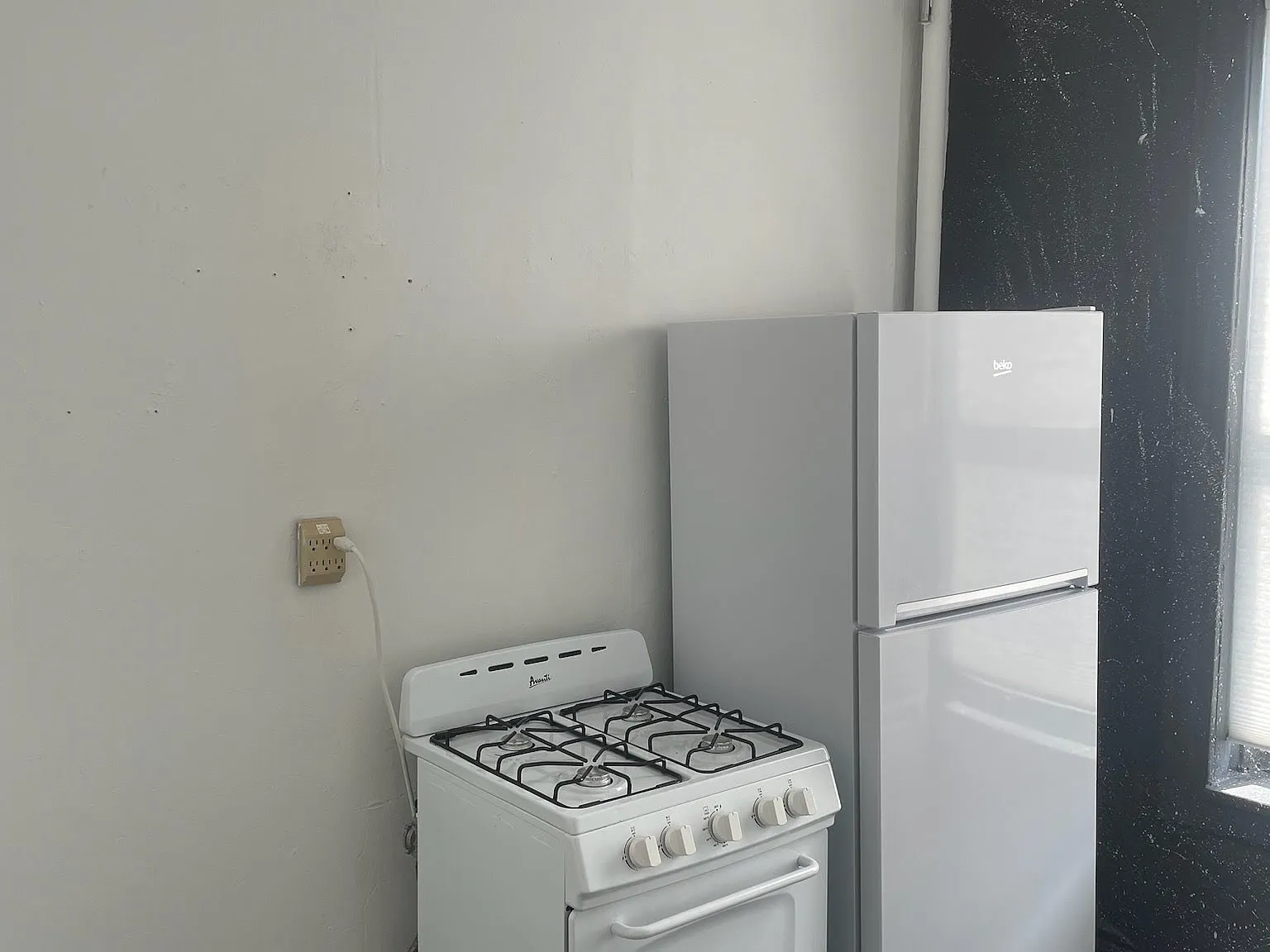 1 bed, 500 sqft, $1,890 — Photo 2