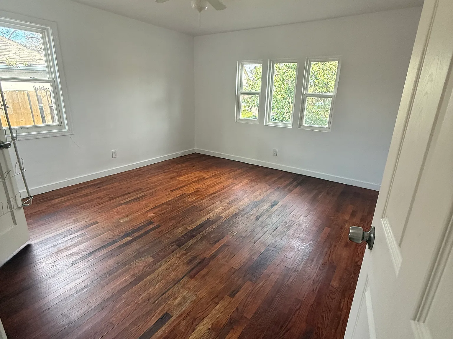 2 bed, 980 sqft, $1,800 — Photo 3