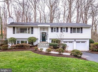 9108 Glenbrook Rd, Fairfax, VA 22031
