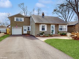 18847 W Old Plank Rd, Grayslake, IL 60030