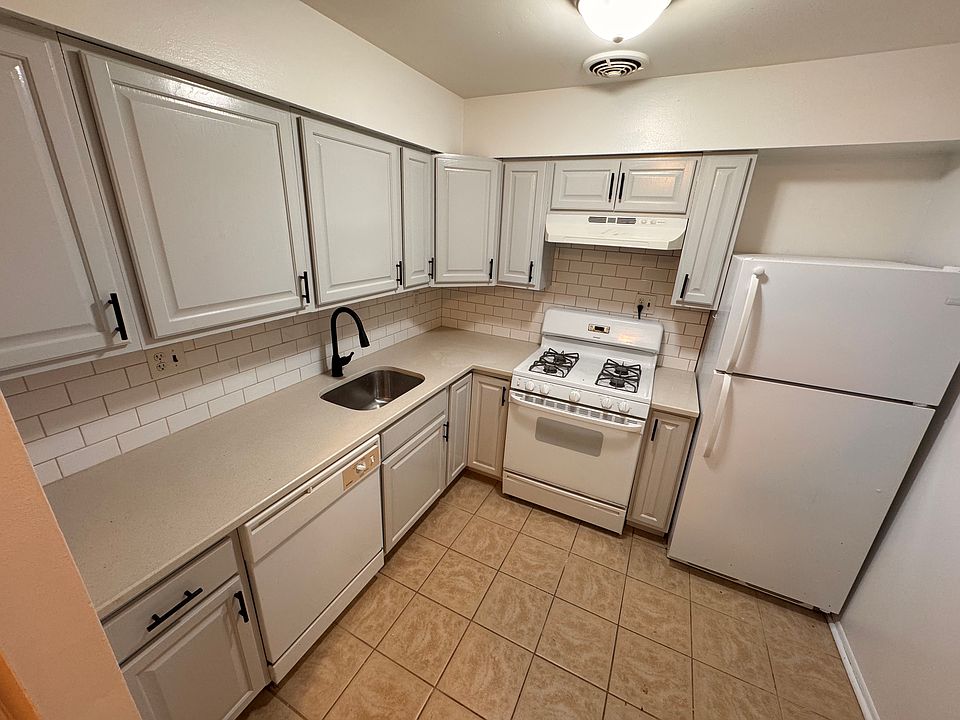 1st image of 4006 Placid St Floor 2