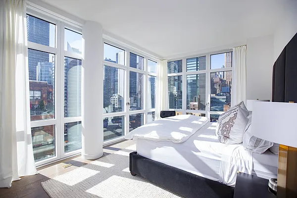 Rented by Voro NYC | media 5