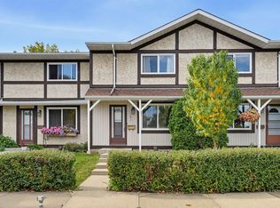 141 Tudor Ln NW, Edmonton, AB T6J3T5