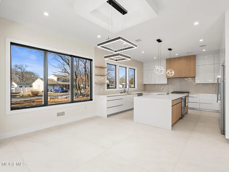 150 Ampere Ave — Photo 13