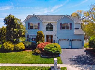 21 Netty Street, Howell, NJ 07731