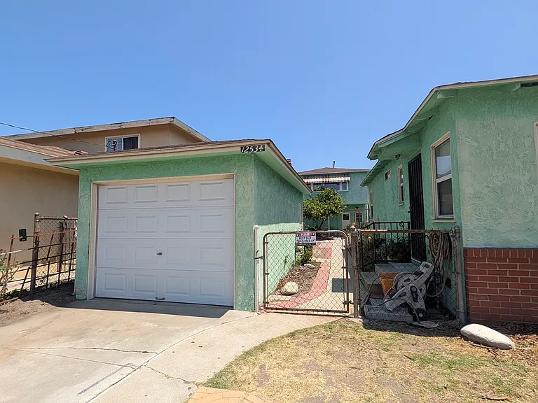12534 Freeman Ave #12534 — Photo 13