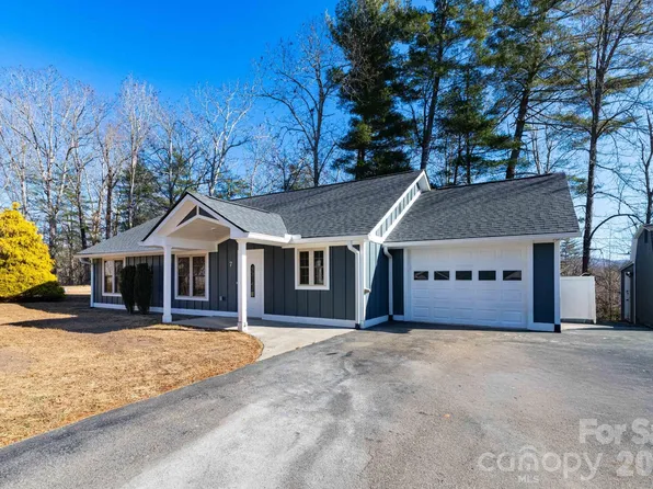 7 McGee Ridge Rd, Fairview, NC 28730