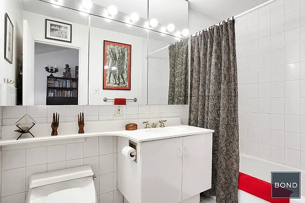 Sold by Bond New York | media 10