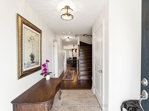 5th image of 268 Strachan St