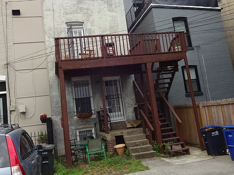 1916 15th St NW #2 — Photo 22