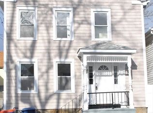 105 Sycamore St, New Bedford, MA 02740