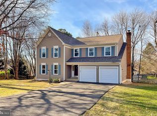 17585 Wadell Ct, Hamilton, VA 20158