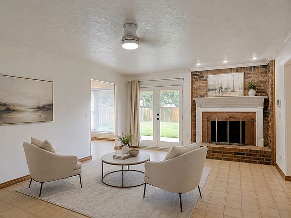 3rd image of 2102 Apollo Rd
