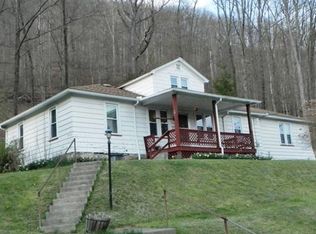 96 W 7th St, Emporium, PA 15834