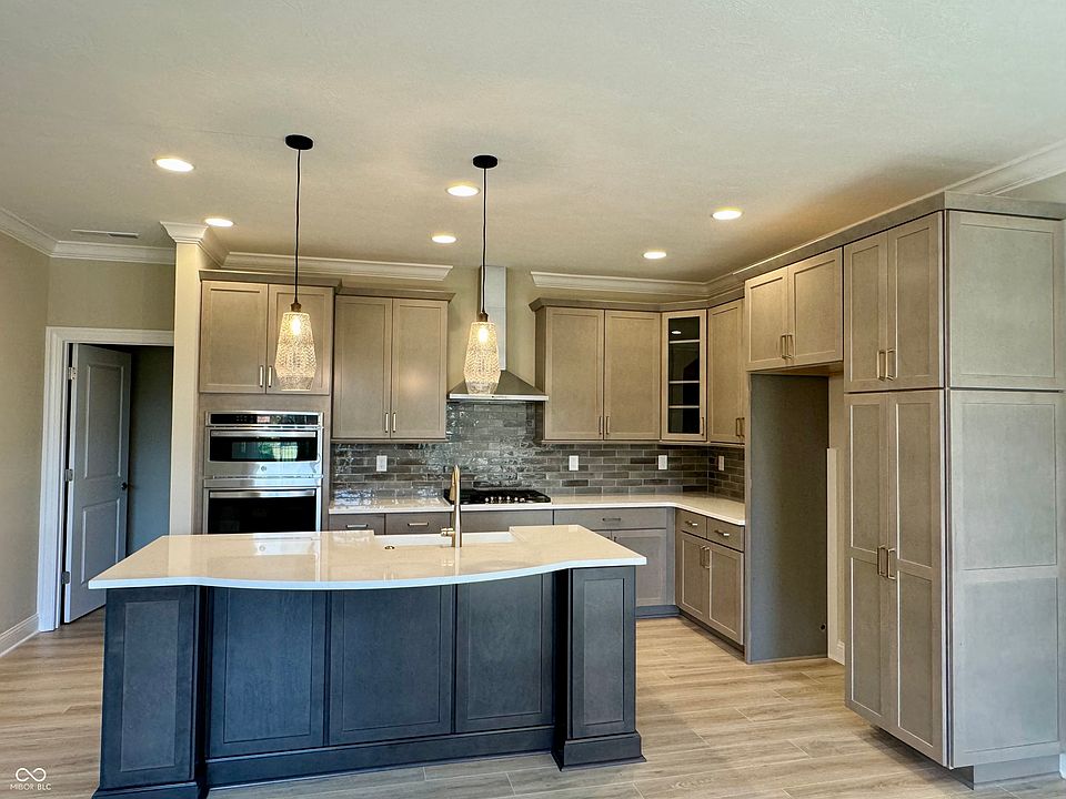 2nd image of 11370 Neptune Dr