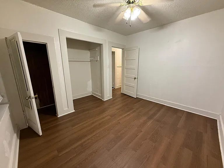 547 Commerce St — Photo 8