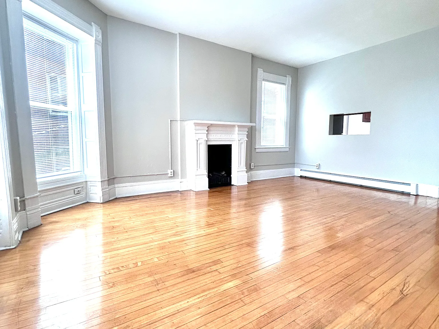 207 N Townsend St — Photo 2