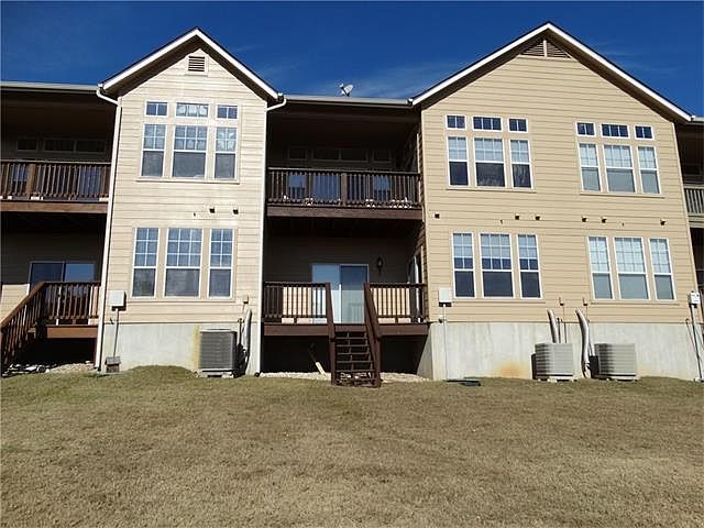 1st image of 20915 Waterside Dr #11
