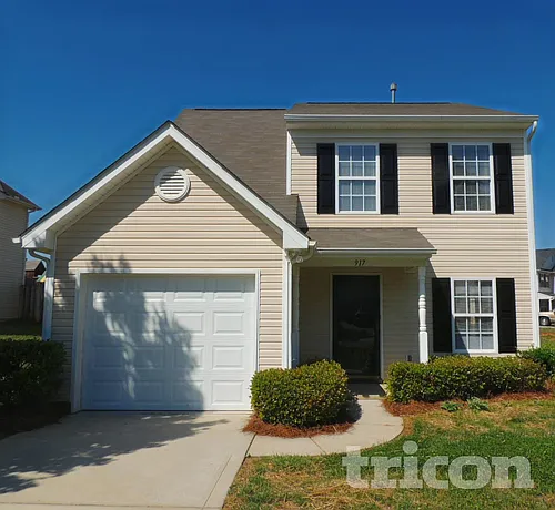 917 Redford Ln Photo 1