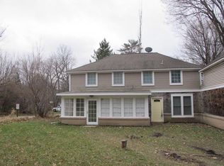 25625 Birch Bluff Rd, Shorewood, MN 55331