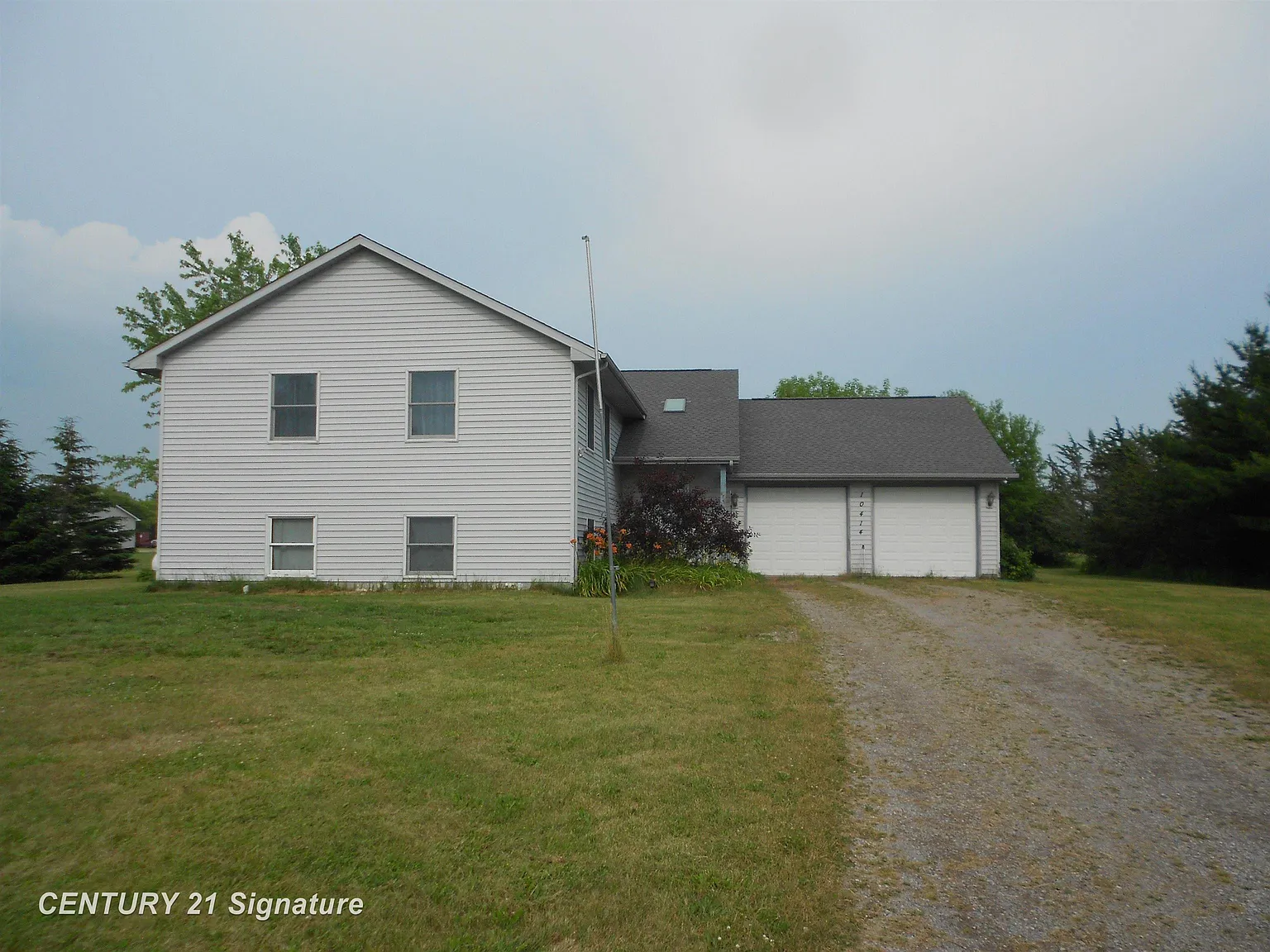 10414 Carter Rd photo 1