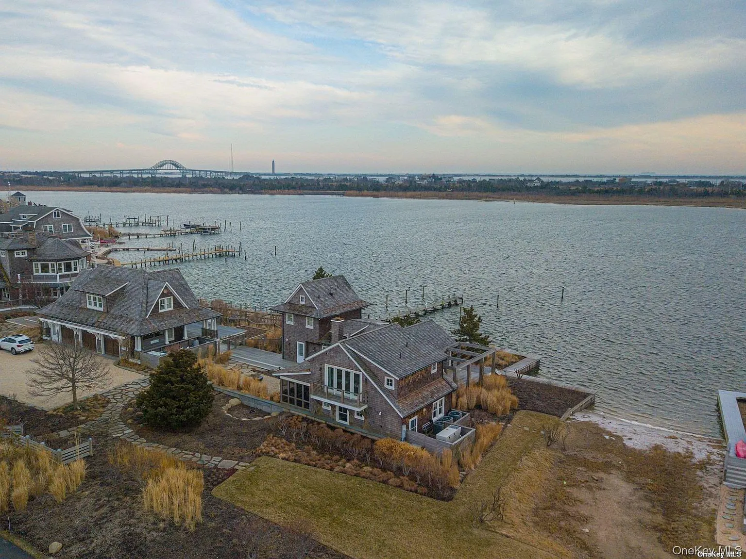 4 bed, 4.0 bath, 2733 sqft, $10,000 — Photo 4