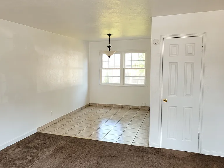 934 Northside Dr — Photo 3