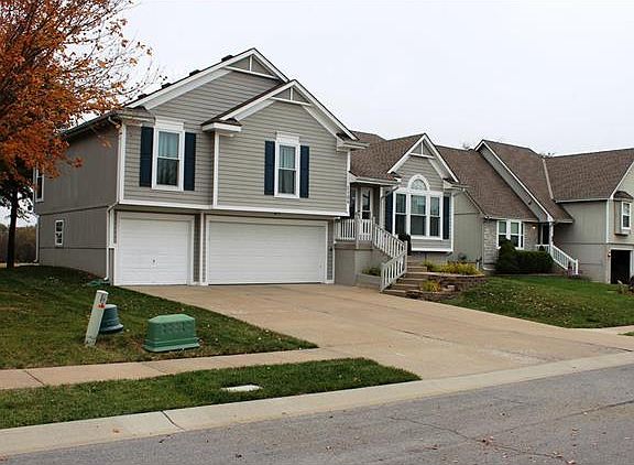2nd image of 1105 SE Princeton Dr