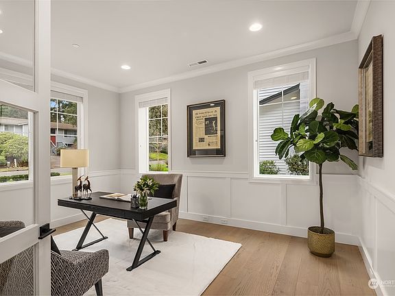 3rd image of 18234 NE 31st Street