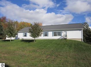 1482 Four Mile Rd N, Traverse City, MI 49696