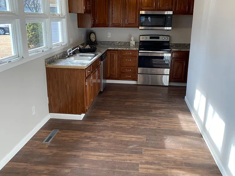 1528 SW 23rd Park — Photo 9