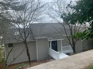 349 Southshore Dr, Greenback, TN 37742