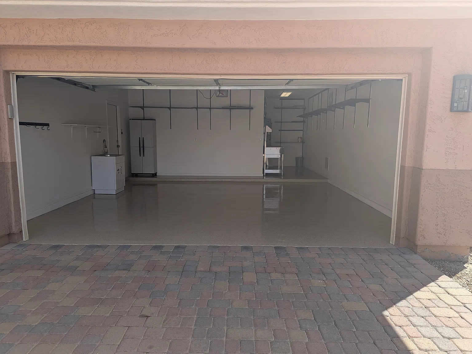 2 bed, 1572 sqft, $1,900 — Photo 2