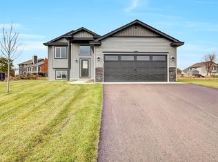 2873 11th Ave NE, Sauk Rapids, MN 56379