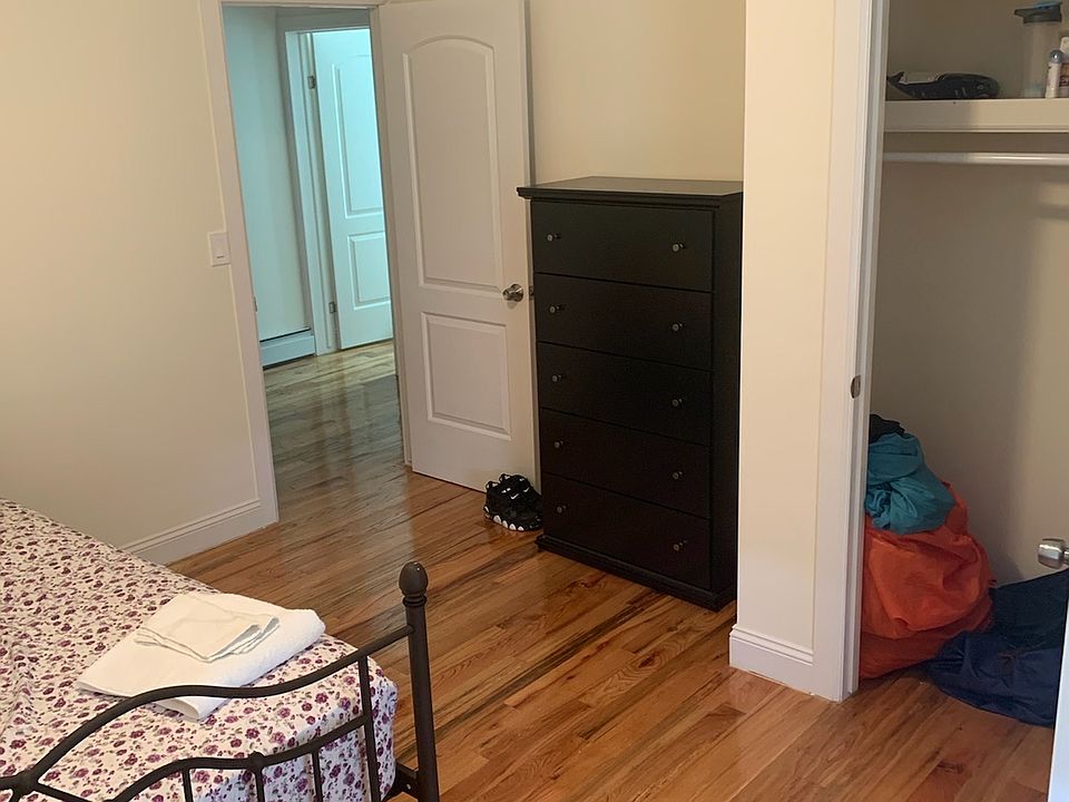 items in closet no included