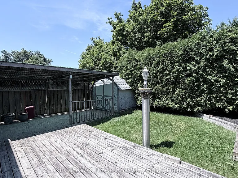 3123 Bartholomew Cres — Photo 27