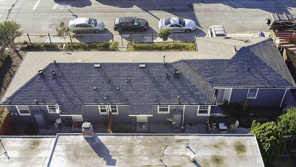 1st image of 400 32nd St