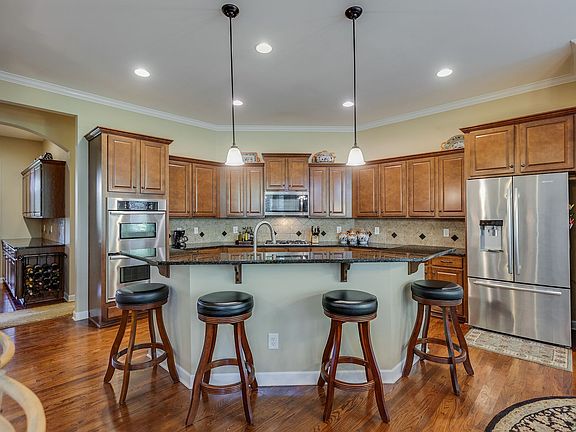 2nd image of 300 Terri Park Way