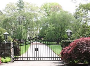 35 Dogwood Ln #1, Westport, CT 06880