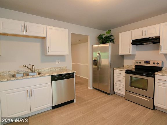 3rd image of 1350 Almond Dr