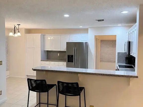 3rd image of 10521 Mendocino Ln