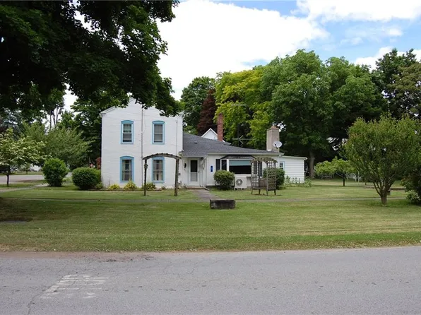 57 Main St, Dresden, NY 14441